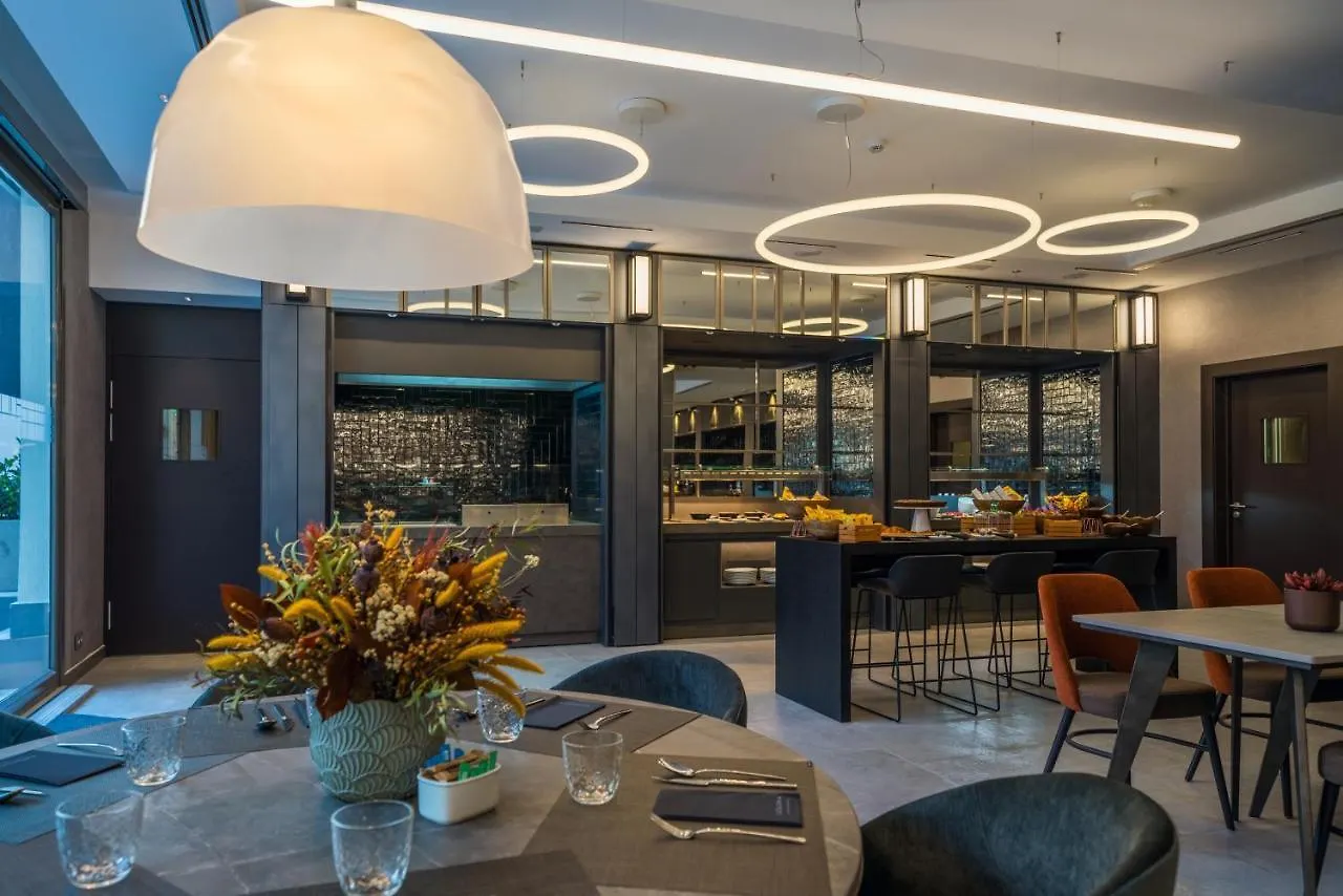 Hotel Catalonia Gran Vía Bilbao 4*,